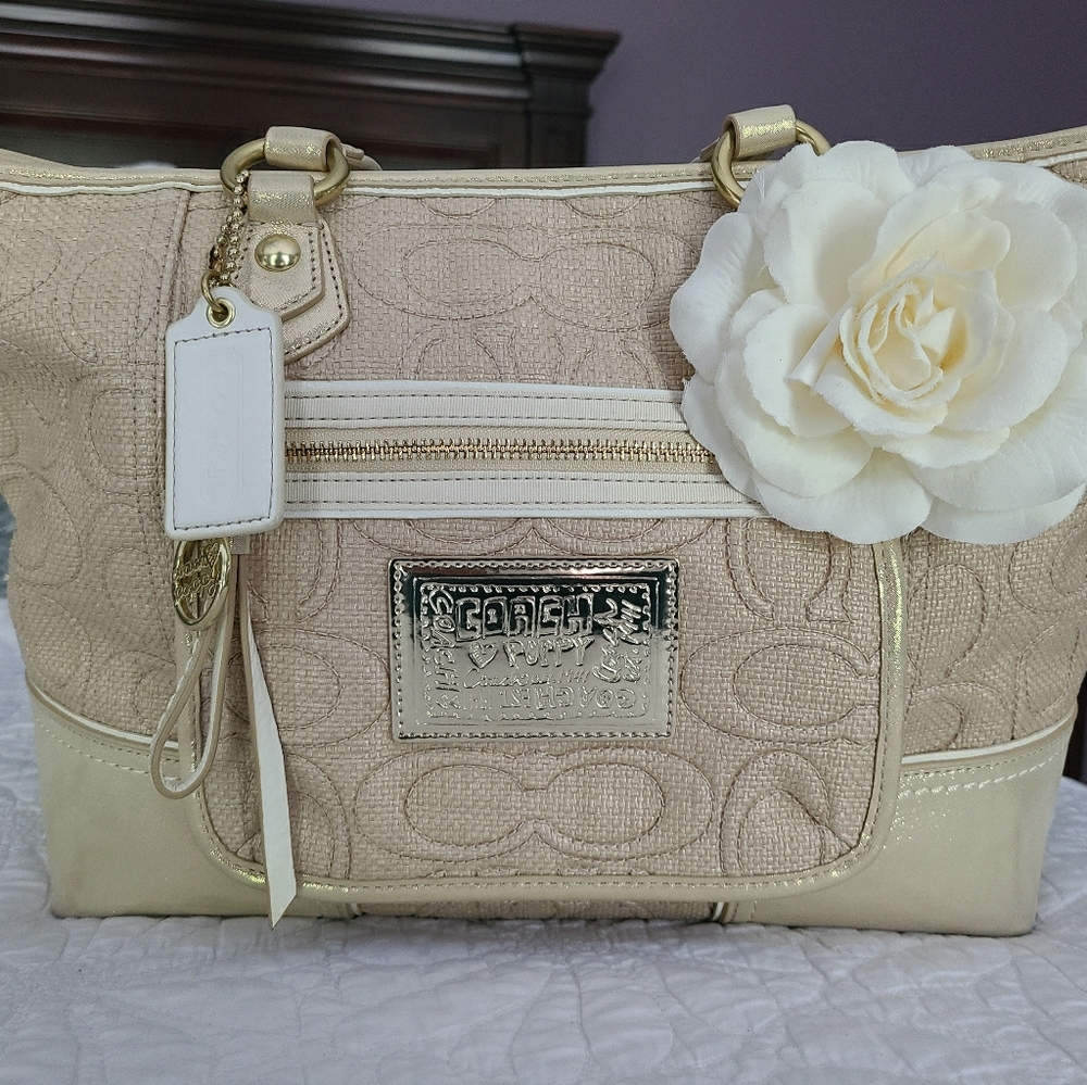 Classic Coach tote